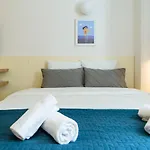 Lemon Elegant Old Town شقة بوخارست