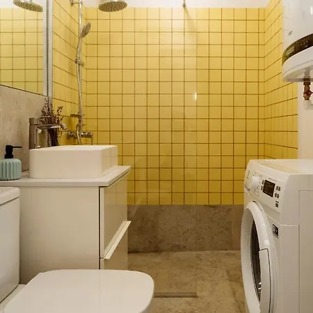 Lemon Elegant Old Town Apartment